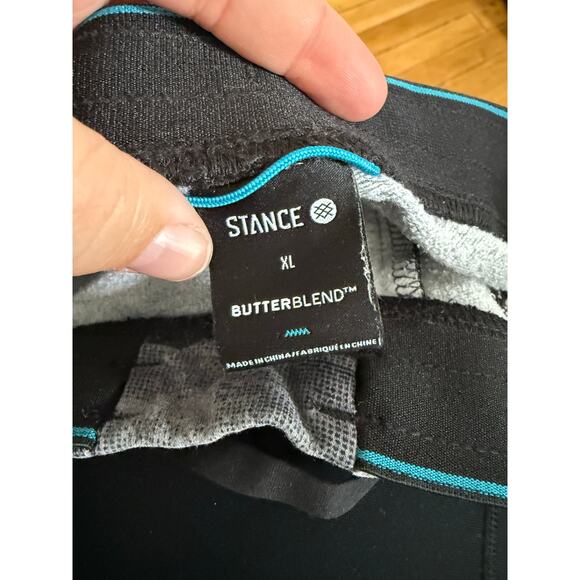 Stance shorts with. Butter blend charcoal - Picture 2 of 6